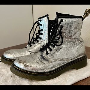 Silver sparkly Dr. Martens sz 5